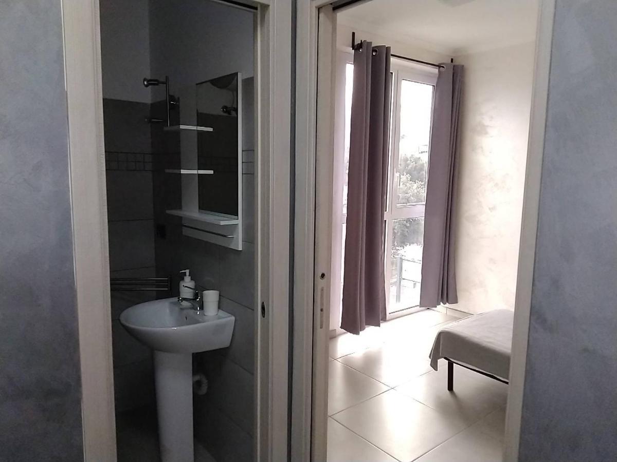 Aparthotel Raggio Di Sole San Cesareo Exterior foto