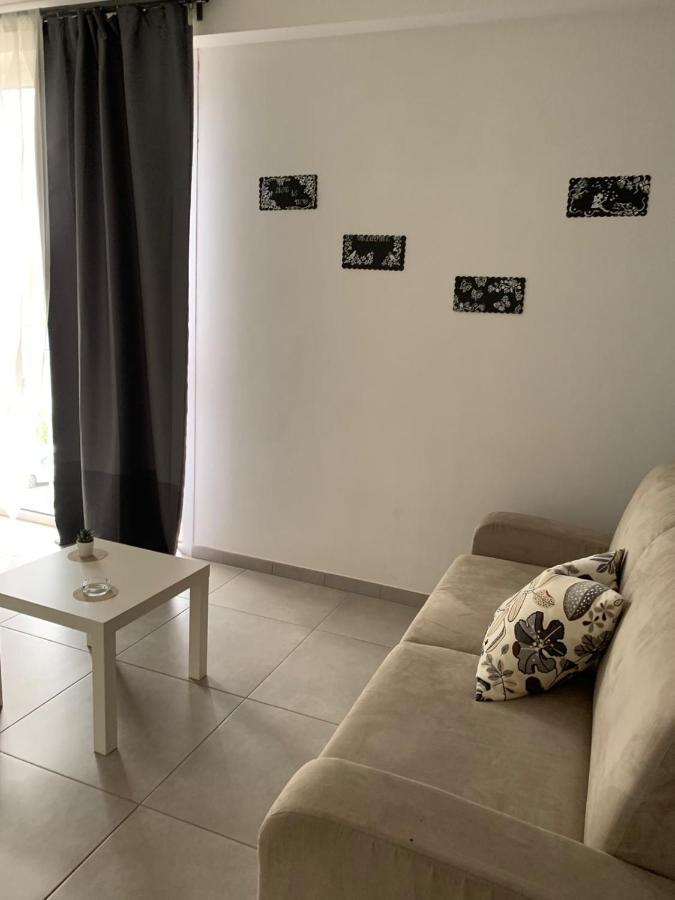 Aparthotel Raggio Di Sole San Cesareo Exterior foto
