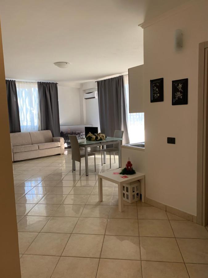 Aparthotel Raggio Di Sole San Cesareo Exterior foto