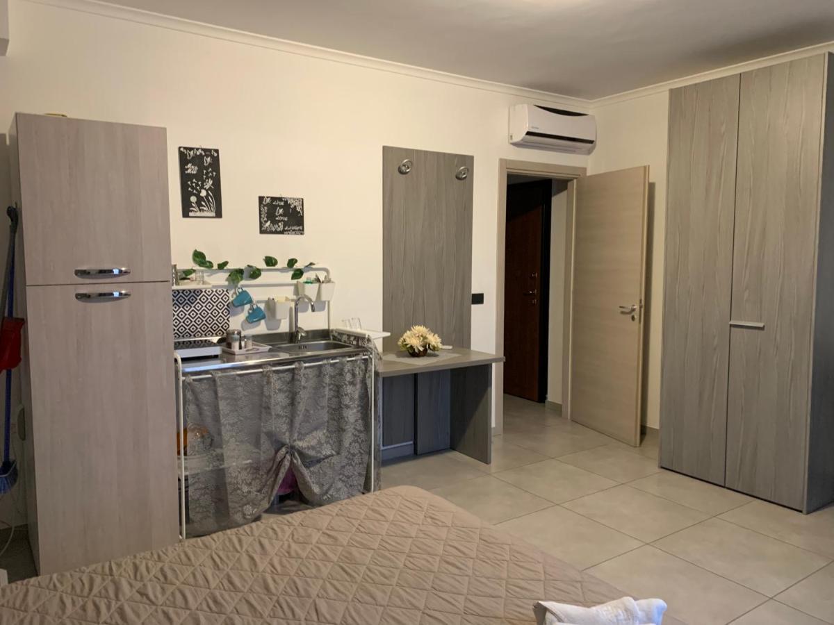 Aparthotel Raggio Di Sole San Cesareo Exterior foto