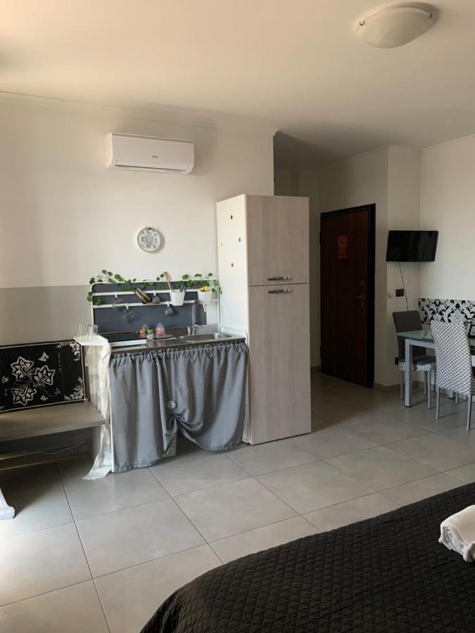 Aparthotel Raggio Di Sole San Cesareo Exterior foto